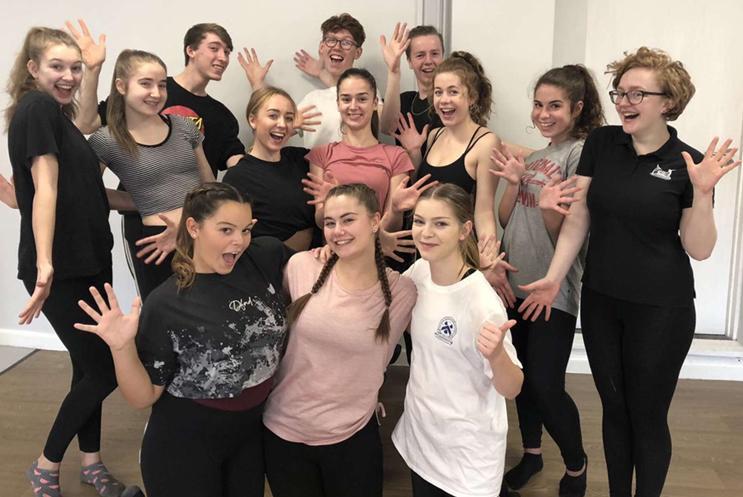 panto support cast